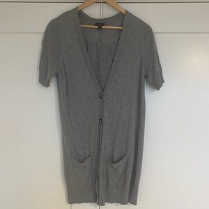 Ann Taylor Gray Short Sleeve Buttoned Cardigan size L